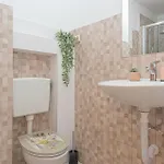 4 Bedroom Amazing In *