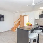 4 Bedroom Amazing In Casa de Férias Grebaštica
