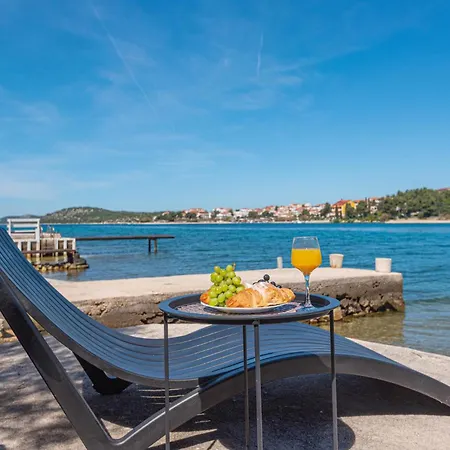 4 Bedroom Amazing In * Grebaštica