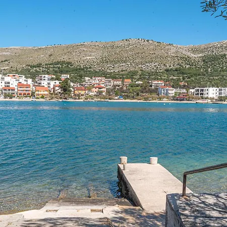 Casa vacanze 4 Bedroom Amazing In *