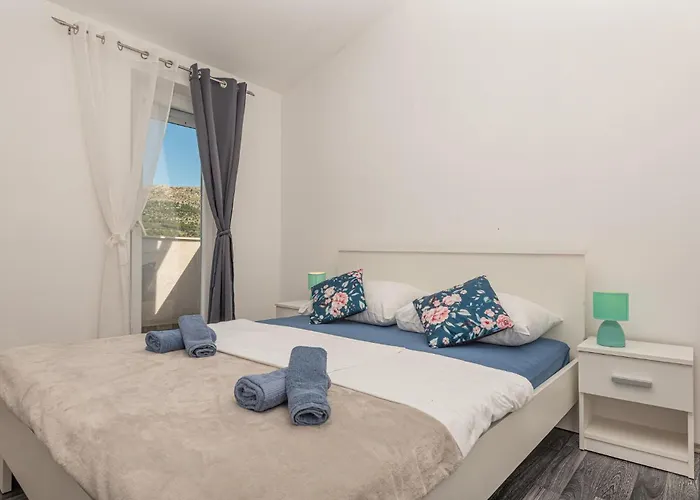 4 Bedroom Amazing In 別荘 *