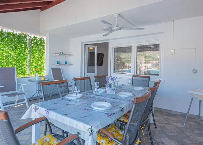 4 Bedroom Amazing In 펜션 *