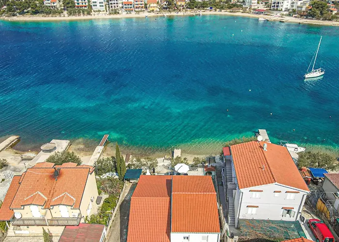 別荘 4 Bedroom Amazing In Grebaštica